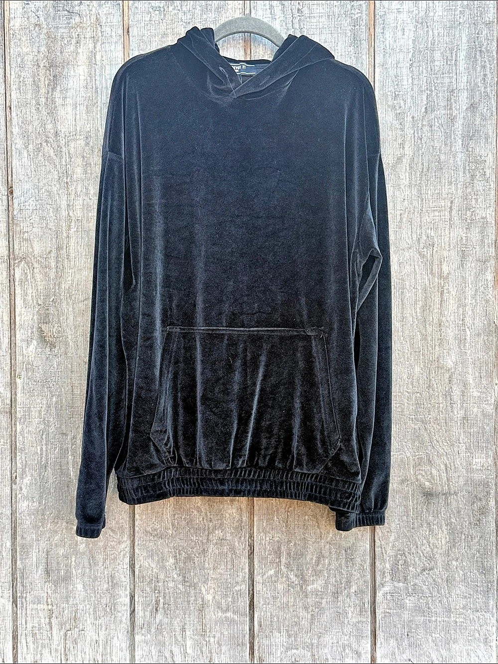 Forever 21 Men's Black Velvet Hoodie Size Large Like New Fresh Day Date Work